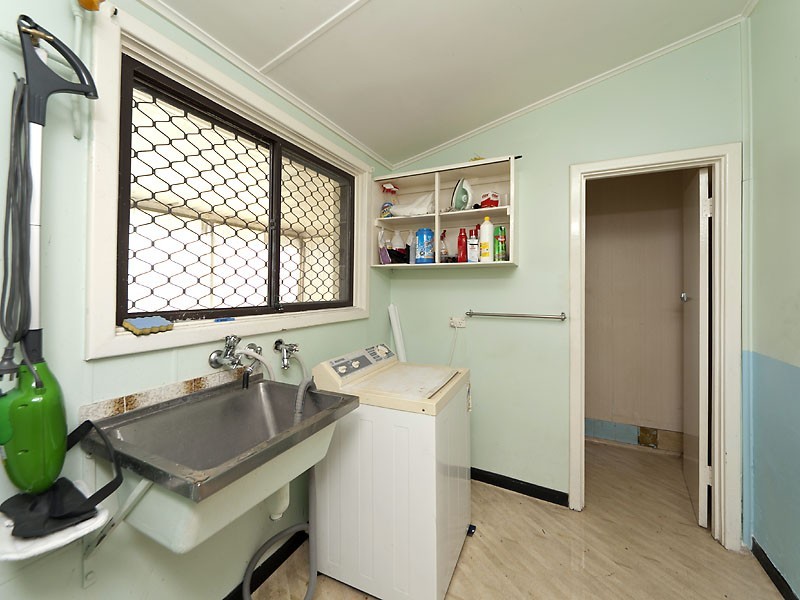 137 Arlunya Avenue, Cloverdale WA 6105