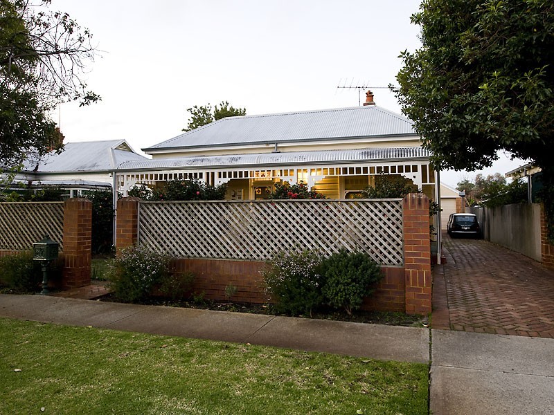 72 Tenth Avenue, Inglewood WA 6052