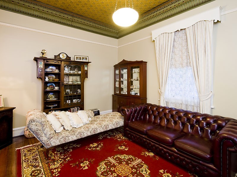 72 Tenth Avenue, Inglewood WA 6052