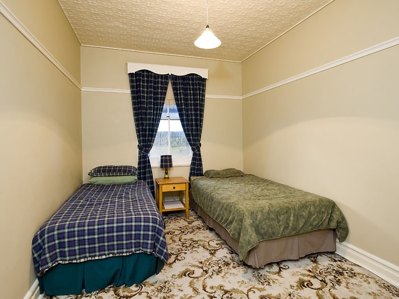 72 Tenth Avenue, Inglewood WA 6052