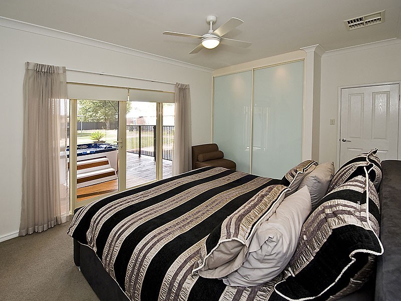 271 Fisher Street, Cloverdale WA 6105