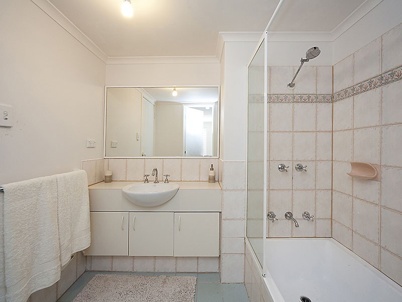 8/19 Little Shenton Lane, Northbridge WA 6003