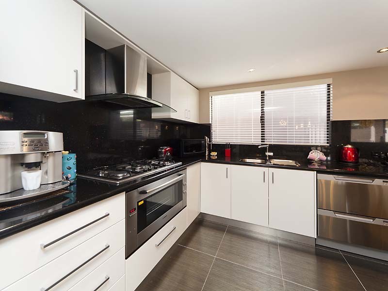 27 Browning Street, Yokine WA 6060