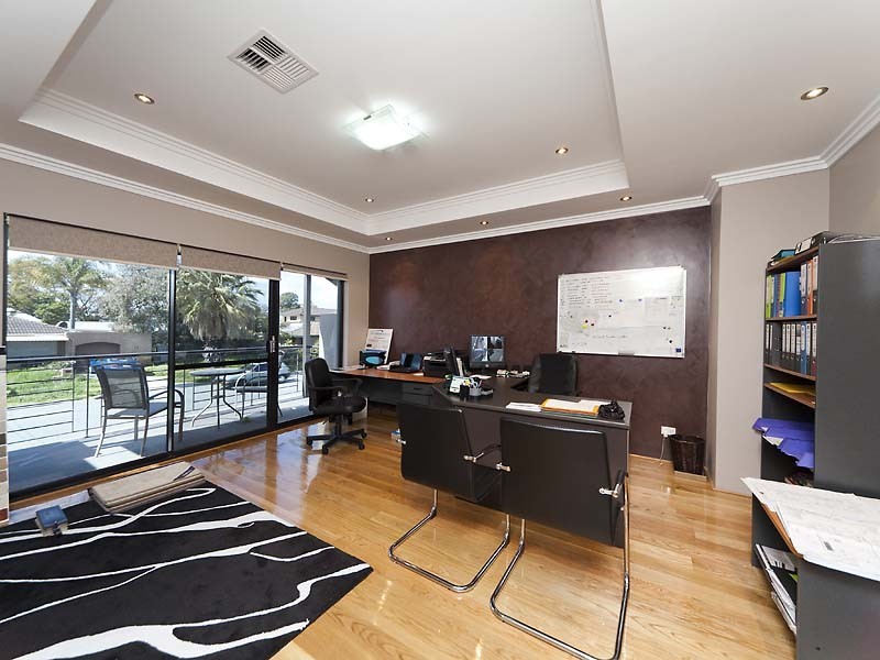 27 Browning Street, Yokine WA 6060