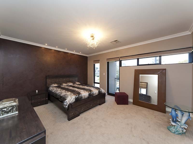 27 Browning Street, Yokine WA 6060