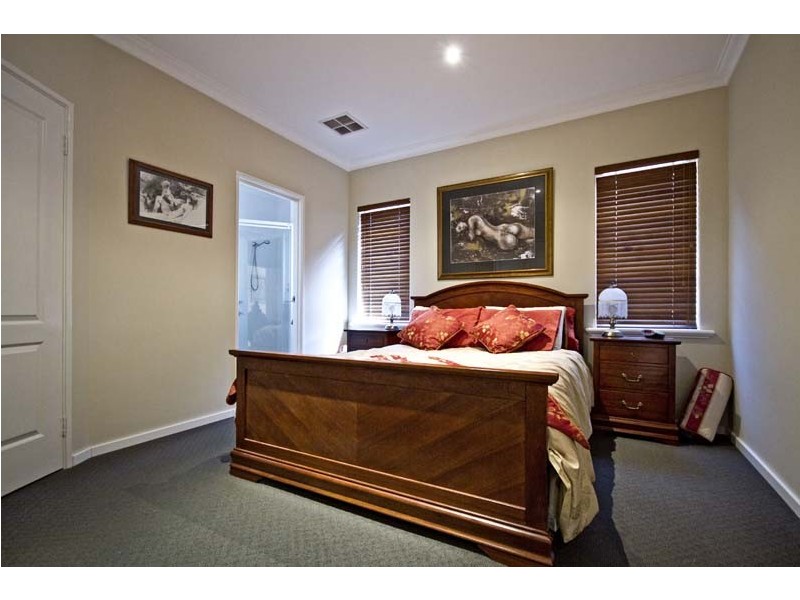 56 Grafton Road, Bayswater WA 6053