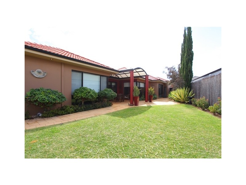 4 Greenbushes Place, Dianella WA 6059