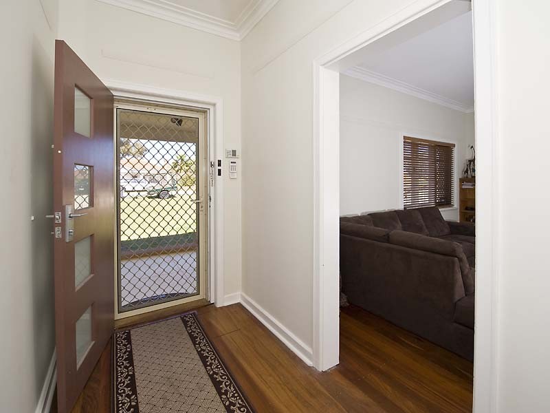 1/49 Smiths Avenue, Redcliffe WA 6104