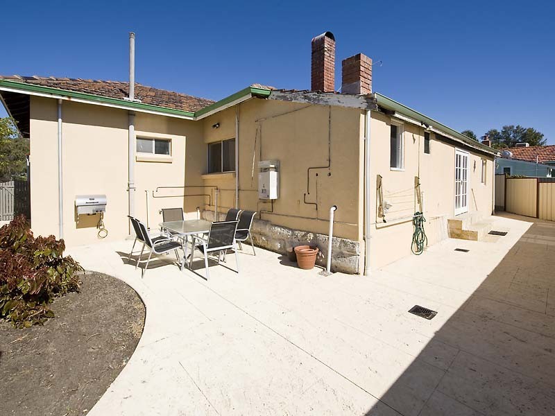 1/49 Smiths Avenue, Redcliffe WA 6104