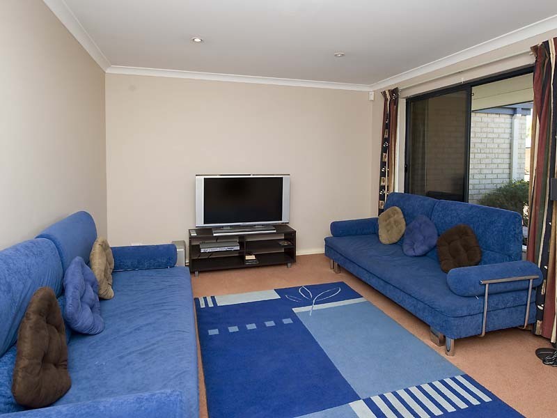 8 Rendition Place, Redcliffe WA 6104