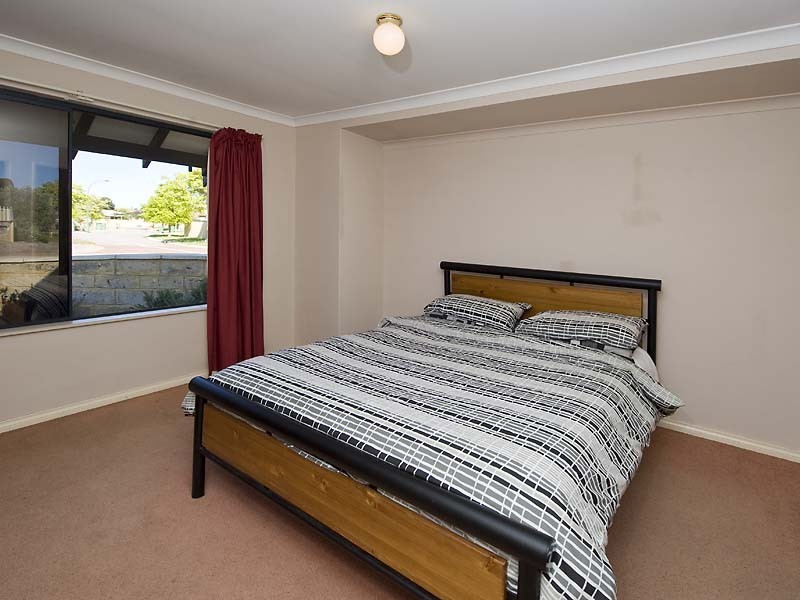 8 Rendition Place, Redcliffe WA 6104