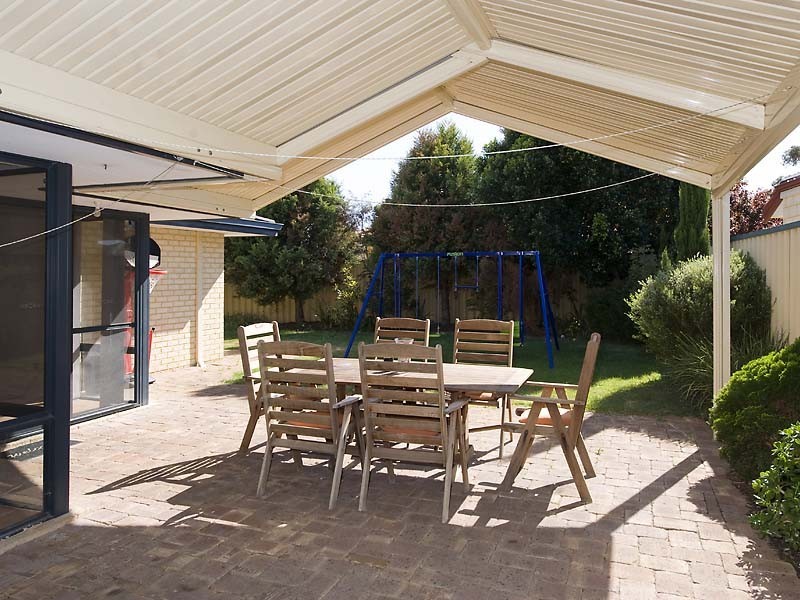 8 Rendition Place, Redcliffe WA 6104