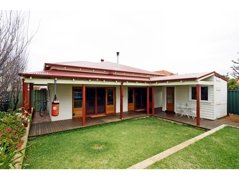 194 Seventh Avenue, Inglewood WA 6052