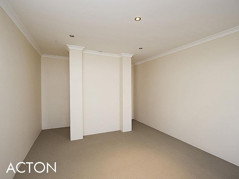 35 Pavilion Circle, The Vines WA 6069