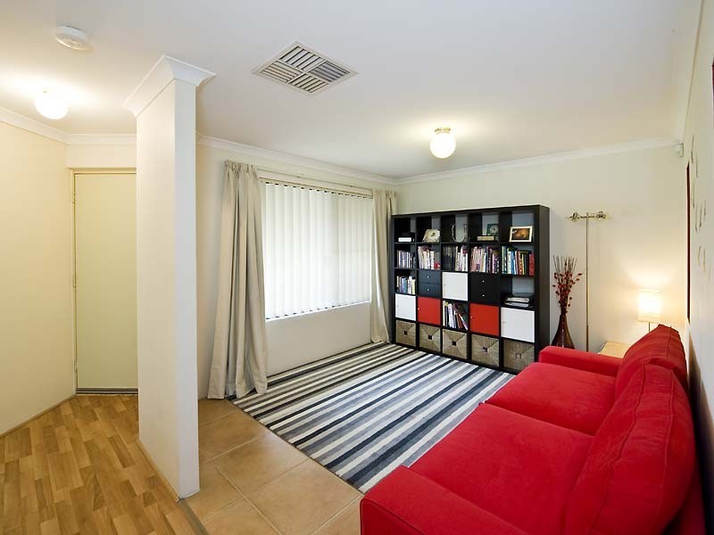 26 Escourt Road, Redcliffe WA 6104