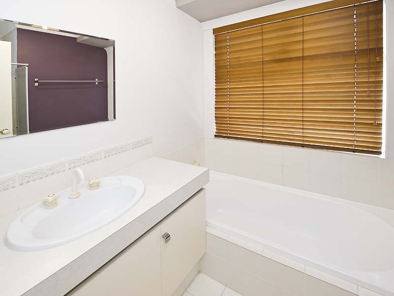 26 Escourt Road, Redcliffe WA 6104