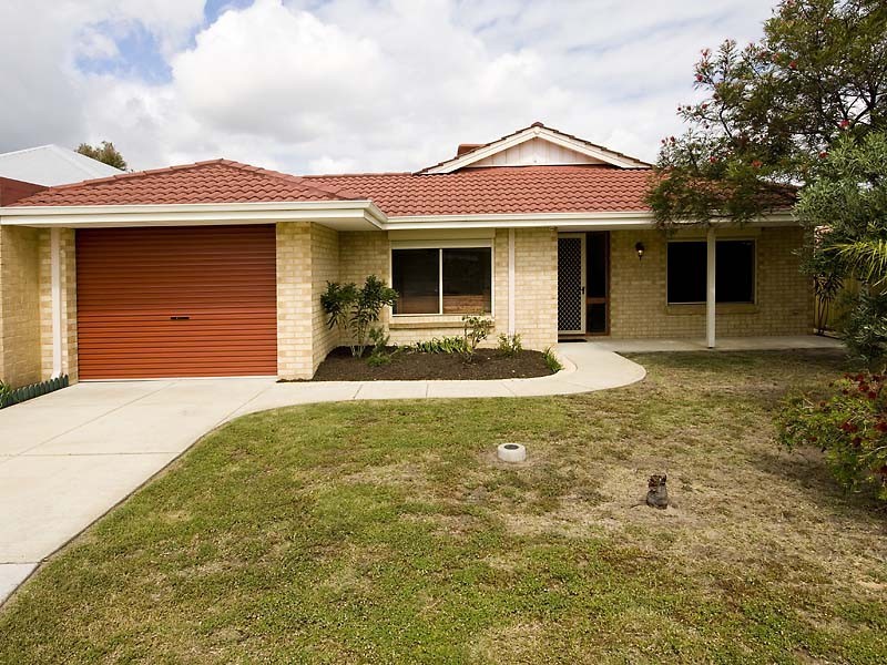 6 Firby Street, Cloverdale WA 6105
