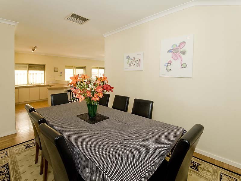 6 Firby Street, Cloverdale WA 6105