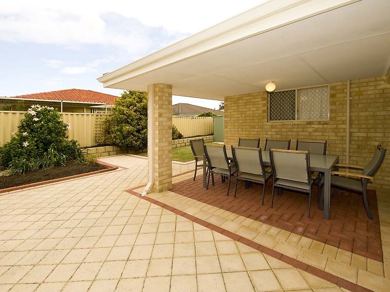6 Firby Street, Cloverdale WA 6105