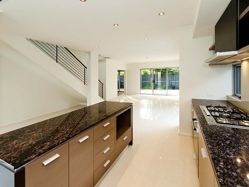 4/113 Gladstone Road, Rivervale WA 6103