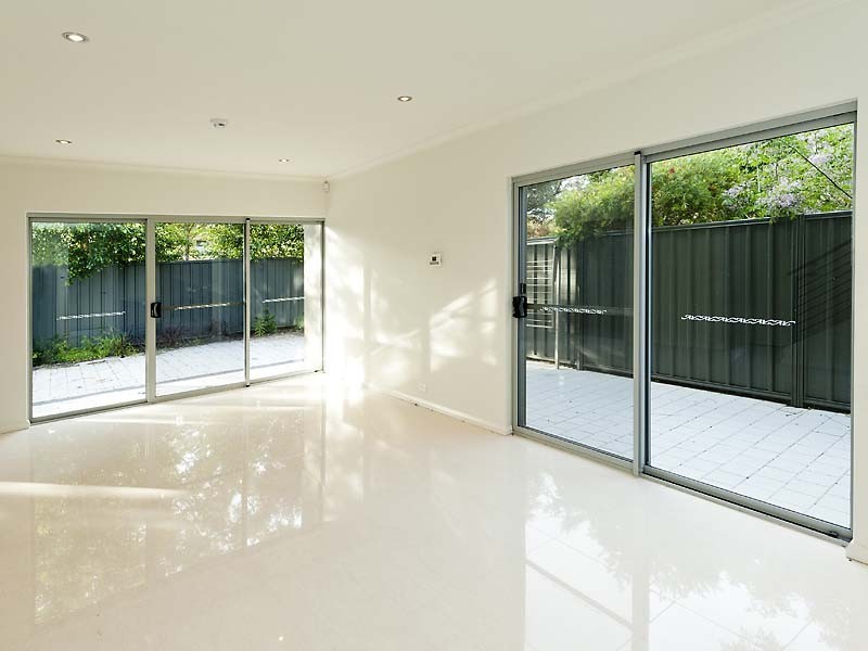 4/113 Gladstone Road, Rivervale WA 6103