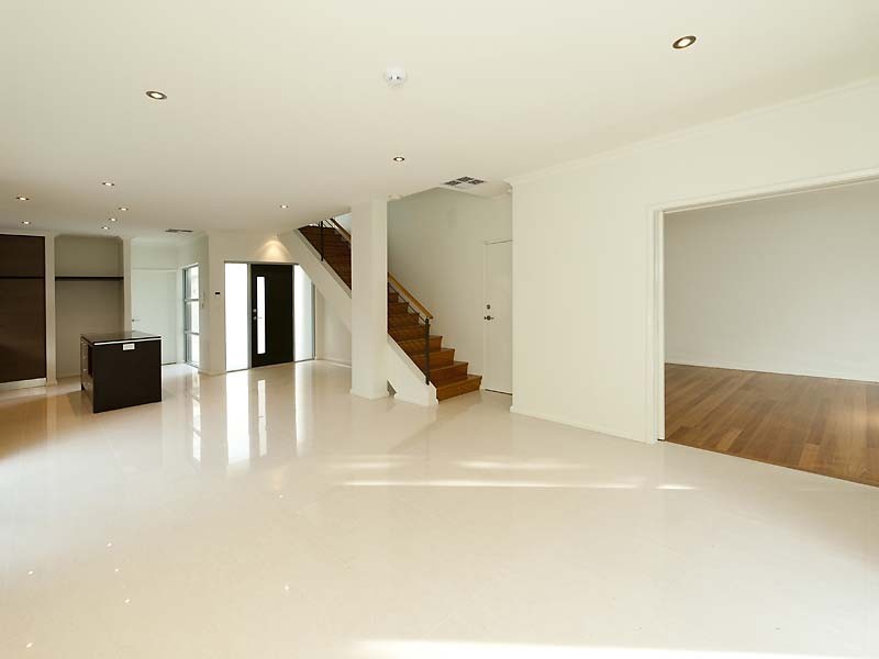 4/113 Gladstone Road, Rivervale WA 6103