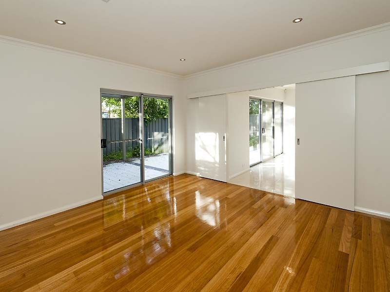 4/113 Gladstone Road, Rivervale WA 6103