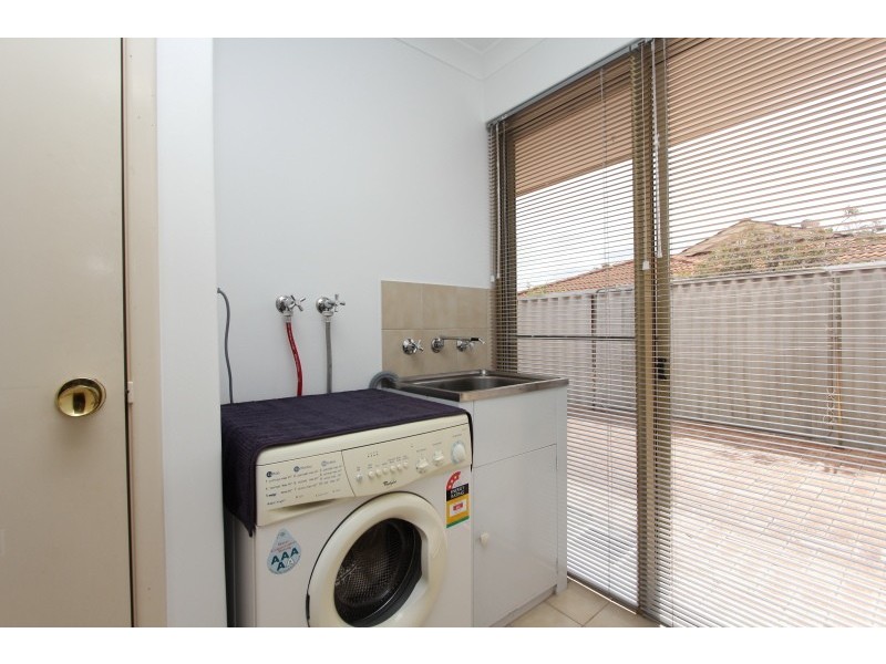 1/38 Camden Street, Dianella WA 6059