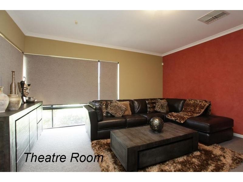 4 Greenbushes Place, Dianella WA 6059