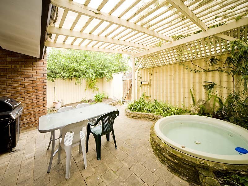 10/10 Wright Street, Perth WA 6000