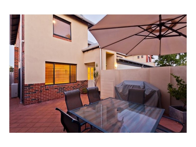4/27 Elizabeth Street, Maylands WA 6051