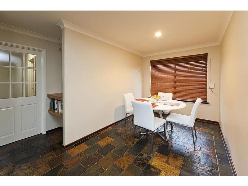 31 Regal Drive, Thornlie WA 6108