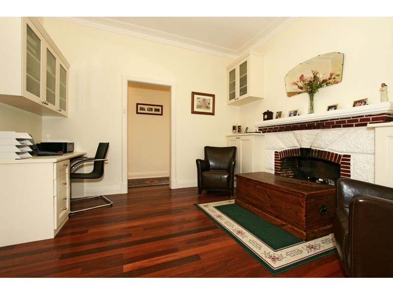 64 Wood Street, Inglewood WA 6052