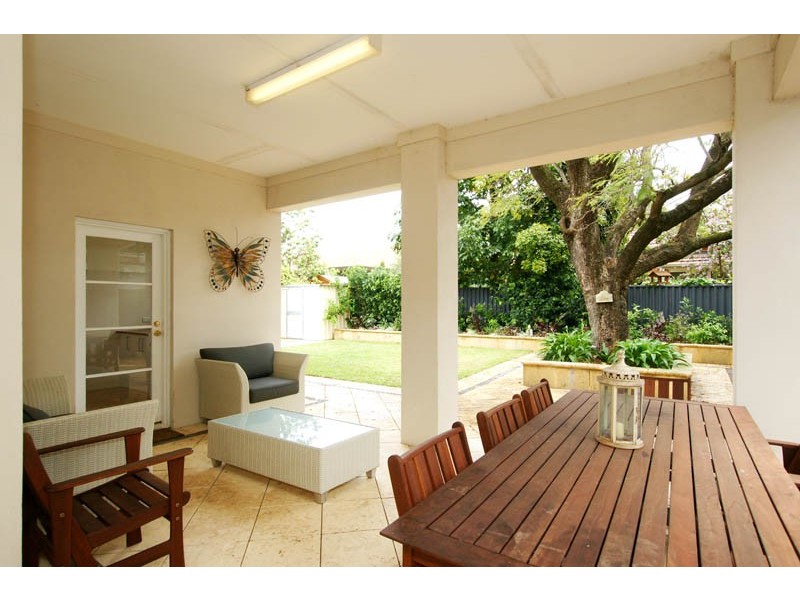 64 Wood Street, Inglewood WA 6052