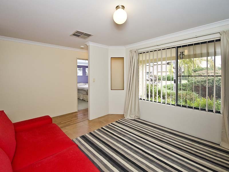 26 Estcourt Road, Redcliffe WA 6104