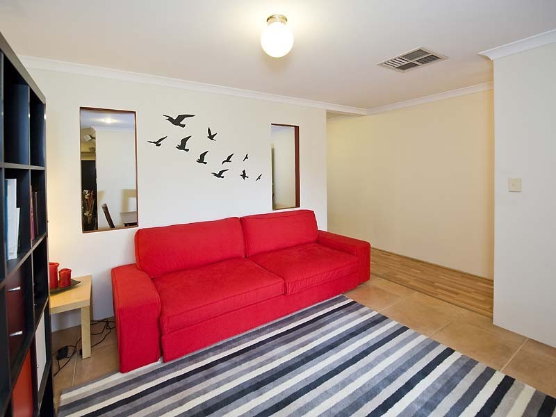 26 Estcourt Road, Redcliffe WA 6104