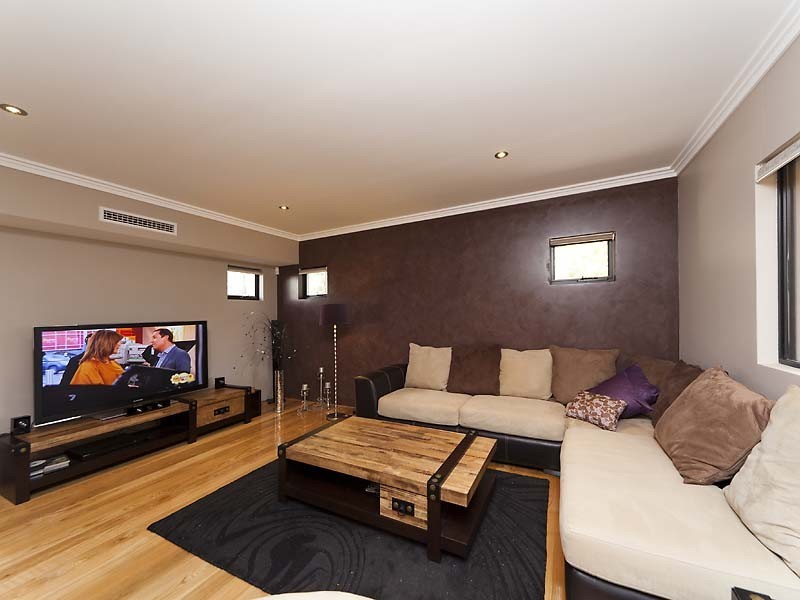 27 Browning Street, Yokine WA 6060