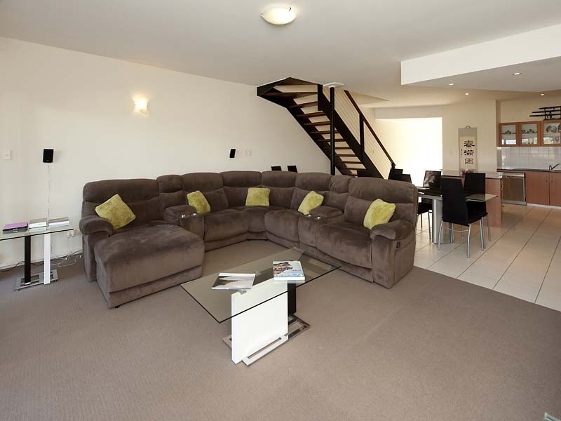 2/152 Great Eastern Highway, Ascot WA 6104