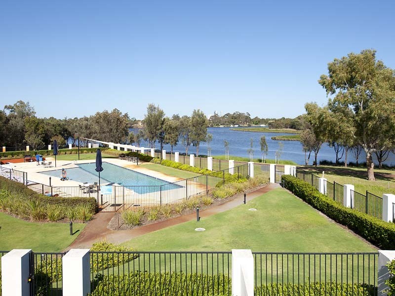 2/152 Great Eastern Highway, Ascot WA 6104