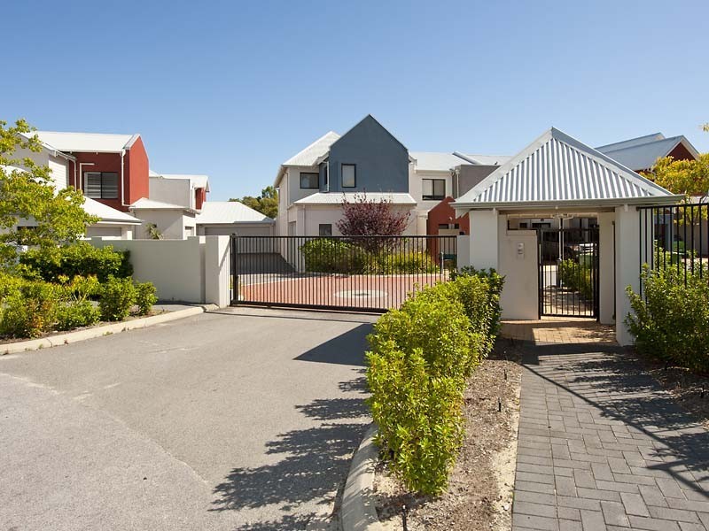 2/152 Great Eastern Highway, Ascot WA 6104