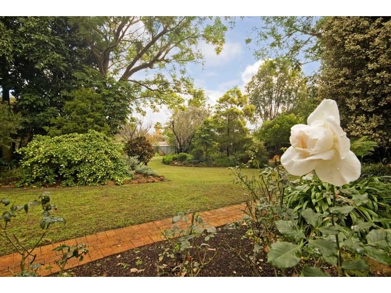 4 Hobart Street, Bayswater WA 6053