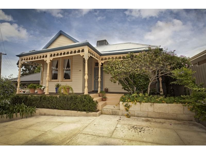 102 Railway Parade, Bayswater WA 6053