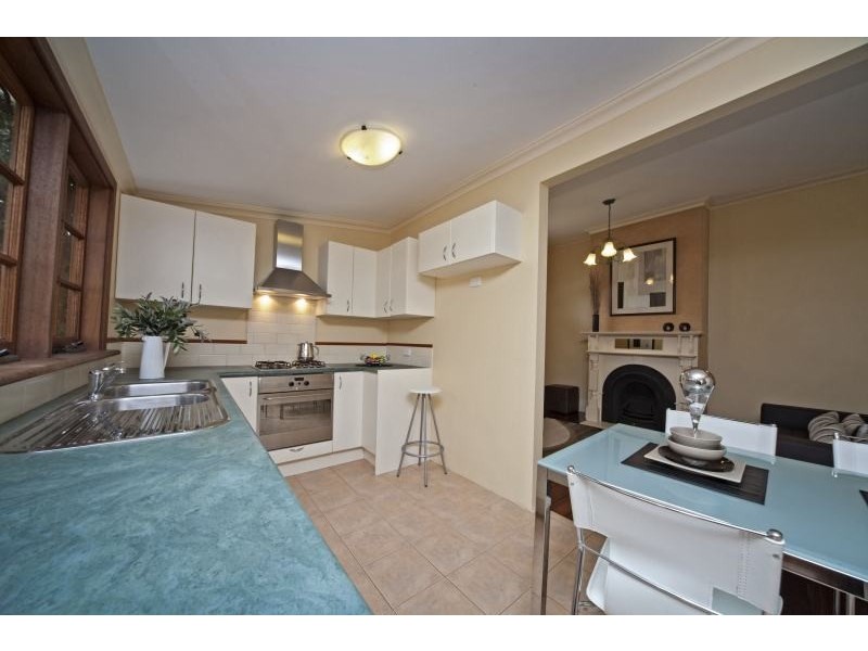 102 Railway Parade, Bayswater WA 6053