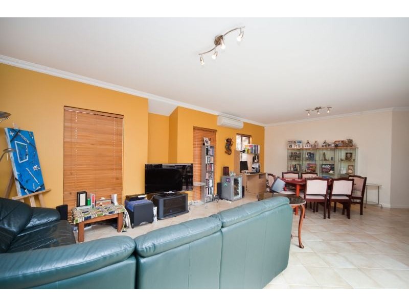 8 Digwood Close, Bayswater WA 6053