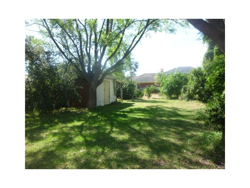 32 Ardross Cres, Coolbinia WA 6050