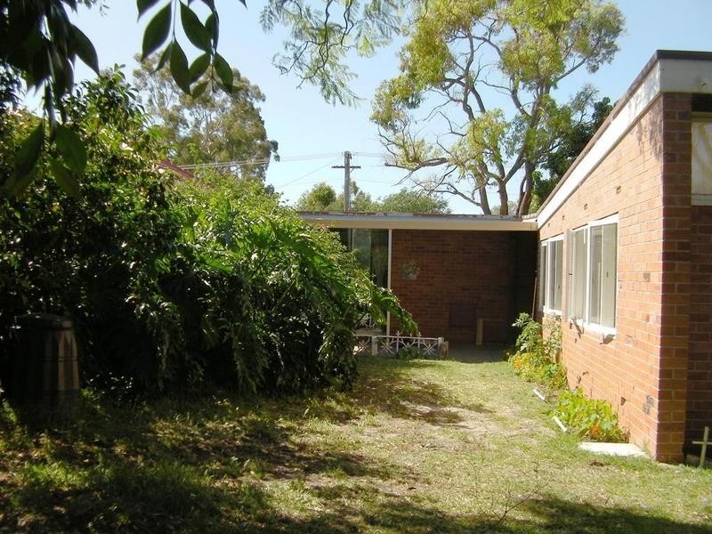 32 Ardross Cres, Coolbinia WA 6050