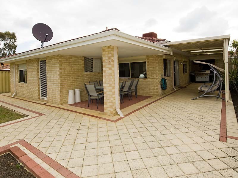 6 Firby Street, Cloverdale WA 6105