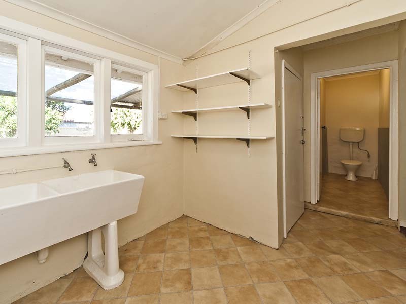 9 + 11 Arthur Street, Kewdale WA 6105