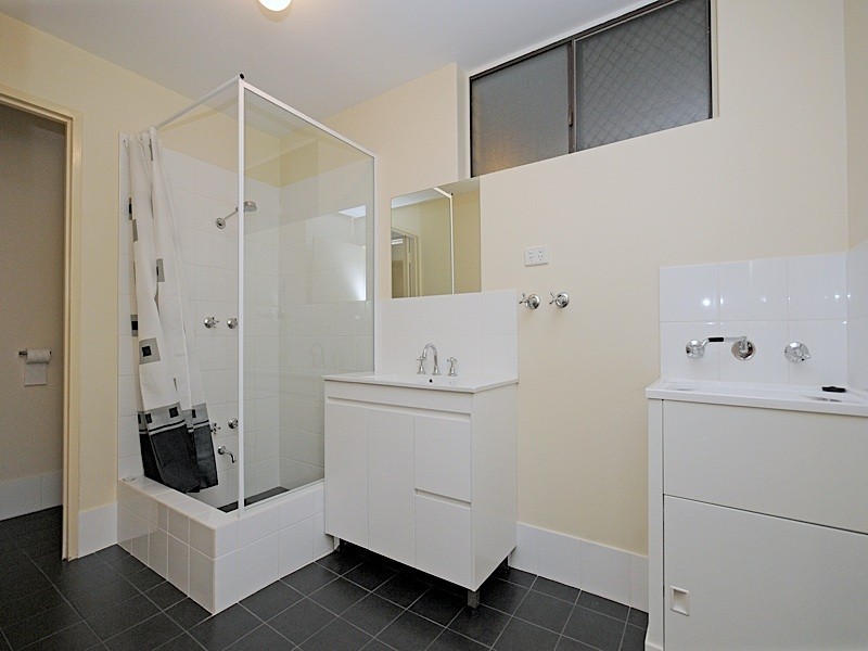 4/56 Riversdale Road, Rivervale WA 6103