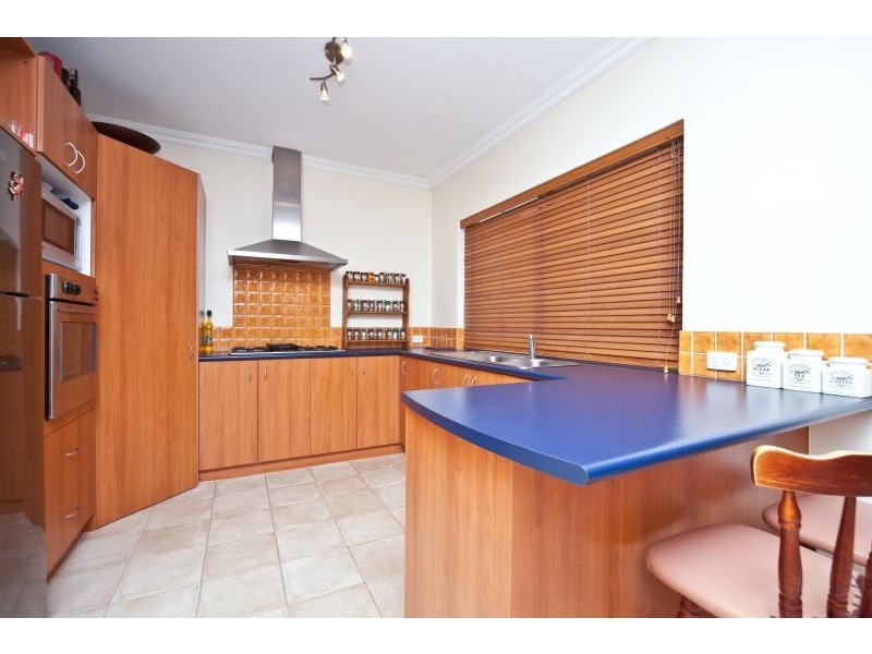 8 Digwood Close, Bayswater WA 6053